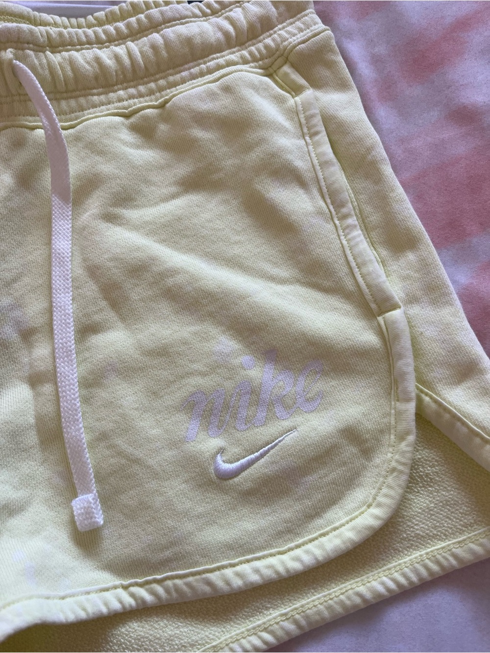 Nike Sweatshorts - Picture 2 of 4